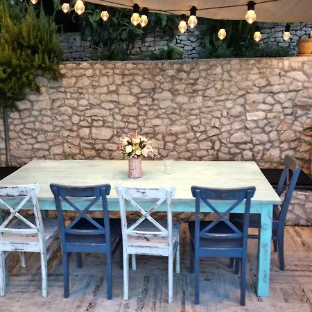 Romantic By The Sea With Panoramatic View Hébergement de vacances *