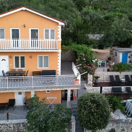 Romantic By The Sea With Panoramatic View Hébergement de vacances *