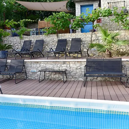 Romantic By The Sea With Panoramatic View Hébergement de vacances *