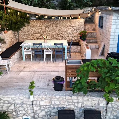 Holiday home Romantic By The Sea With Panoramatic View Donji Okrug (Ciovo)