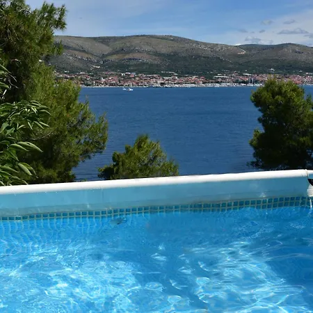 Romantic By The Sea With Panoramatic View