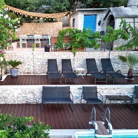 Romantic By The Sea With Panoramatic View Holiday home